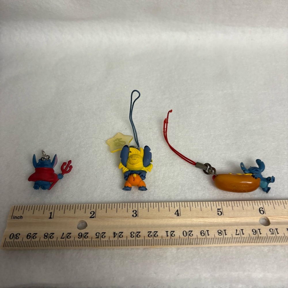 Set of 3 STITCH Charms Leo Devil Hotdog Disney Japan - Picture 5 of 9